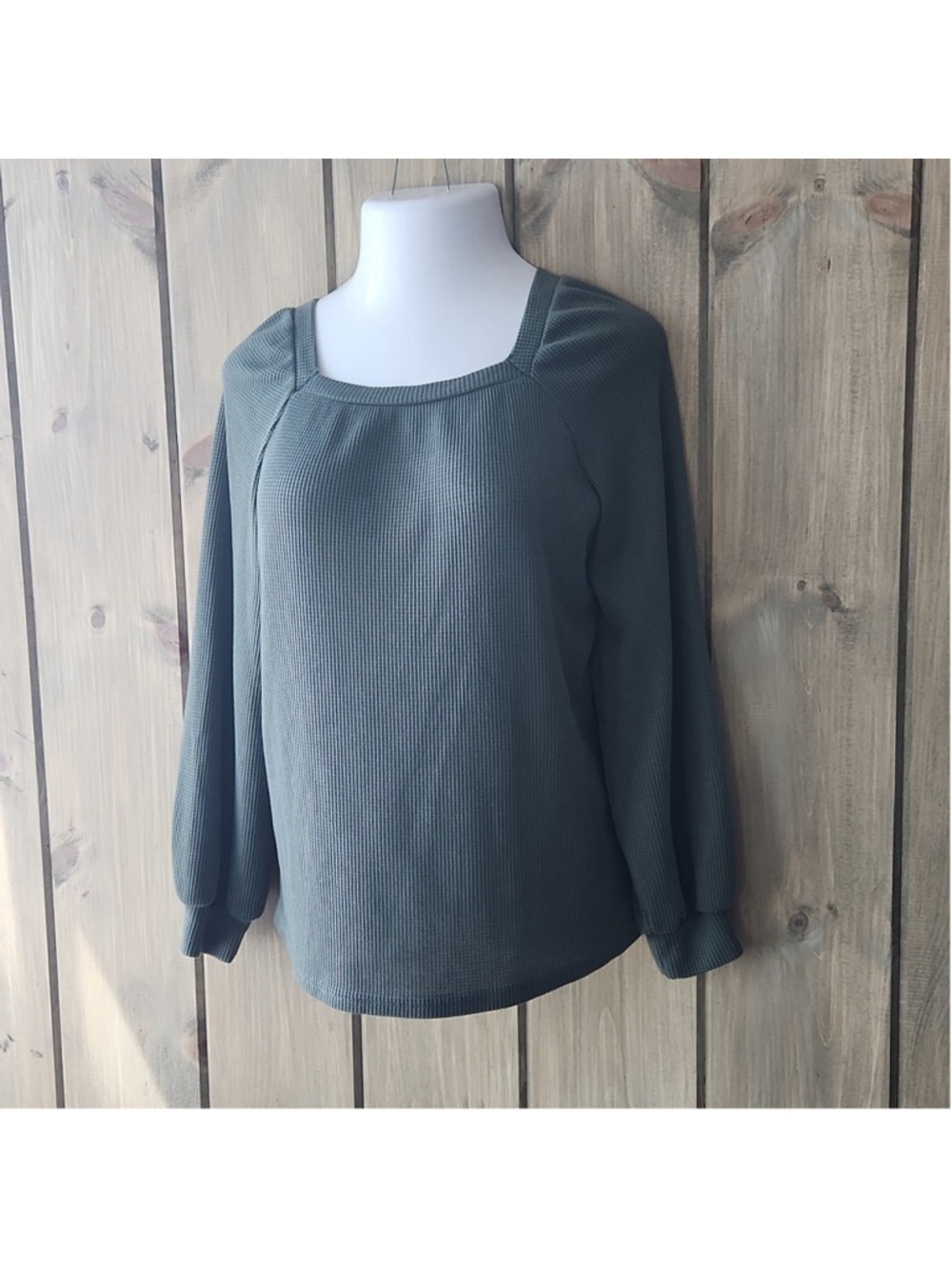 One Eleven North, square neck tunic, sz M, EUC, green